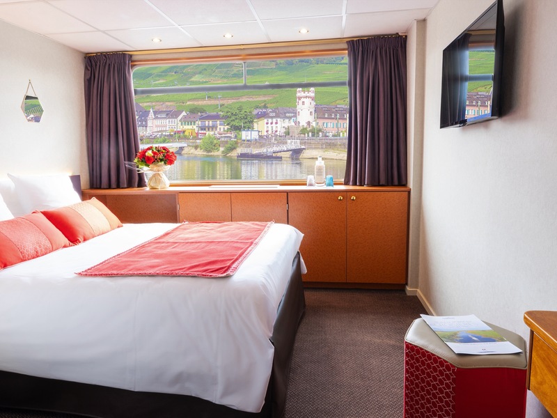 Middle Deck 1 Double Bed CAT. A